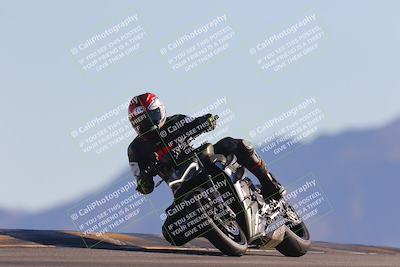 media/Nov-06-2023-Moto Forza (Mon) [[ce023d0744]]/3-Intermediate Group/Session 5 (Turn 9)/